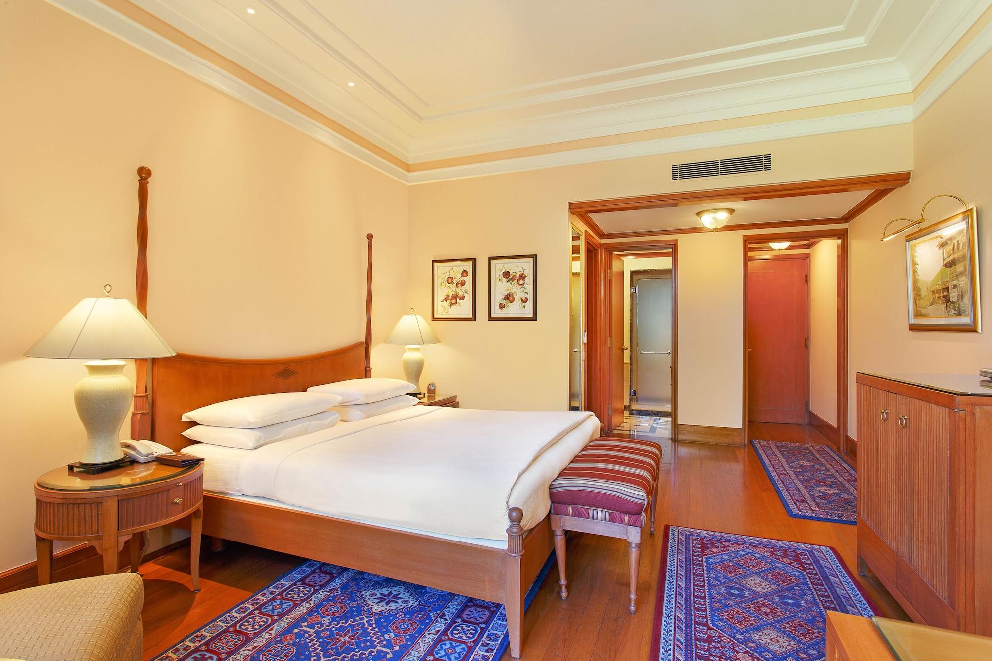 Wildflower Hall, An Oberoi Resort, Shimla Eksteriør billede