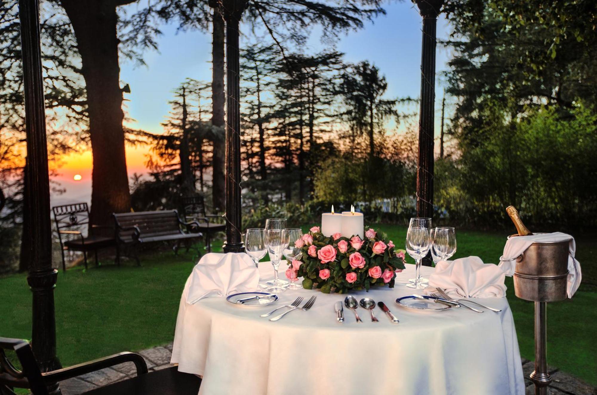 Wildflower Hall, An Oberoi Resort, Shimla Eksteriør billede